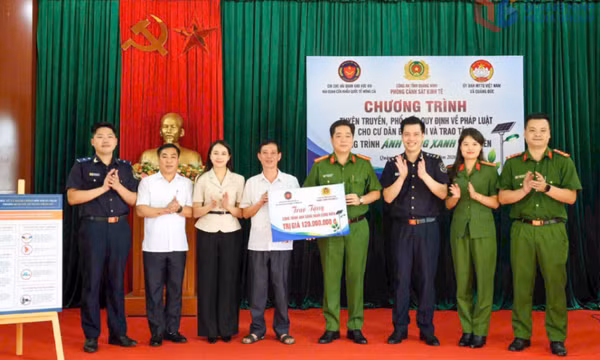 Hướng về cơ sở, chăm lo đời sống nhân dân