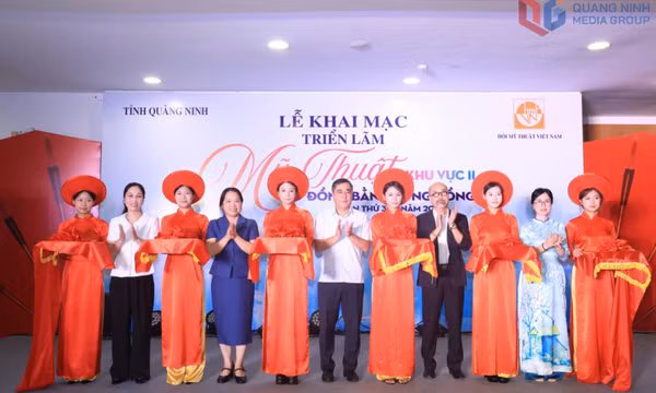  Khai mạc Triển lãm Mỹ thuật khu vực II Đồng bằng sông Hồng lần thứ 30 