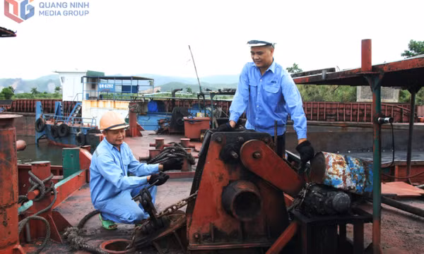 Người thuyền trưởng tận tụy, trách nhiệm