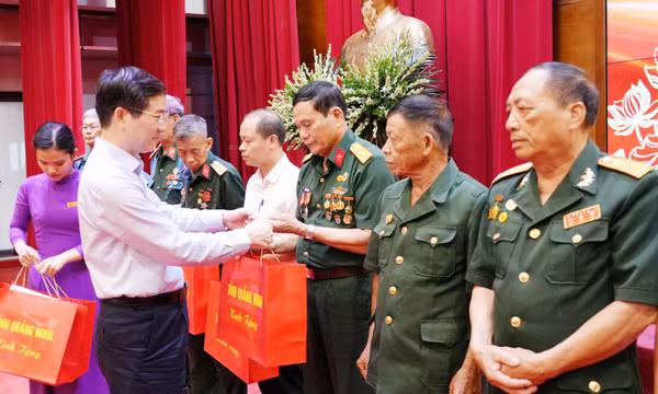 Chung tay xoa dịu nỗi đau da cam