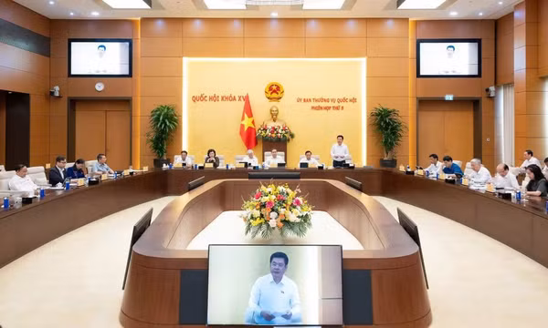 Tăng cường kiểm tra việc thực hiện, kịp thời phát hiện và xử lý các trường hợp lợi dụng chính sách