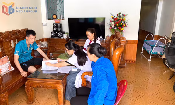 Y tế cơ sở - Điểm tựa chăm sóc sức khỏe người dân vùng khó 