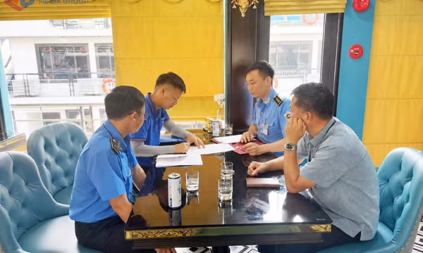 “Mắt canh” trên vùng di sản vịnh Hạ Long
