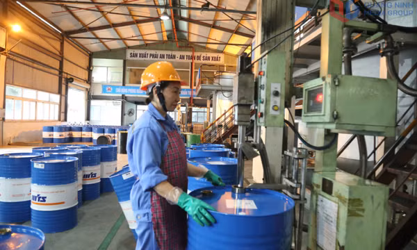 Chủ động cung ứng vật tư, giữ nhịp sản xuất than