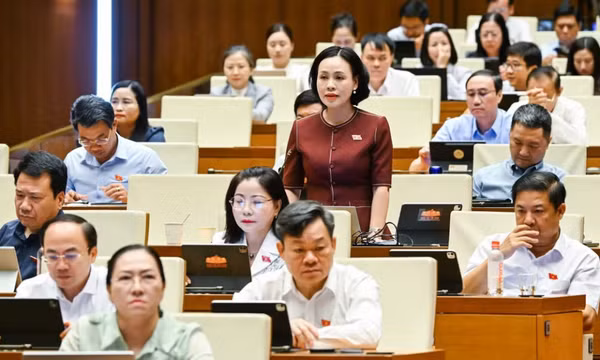 Đổi mới quản trị, tạo động lực phát triển cho hai thành phố trực thuộc Trung ương