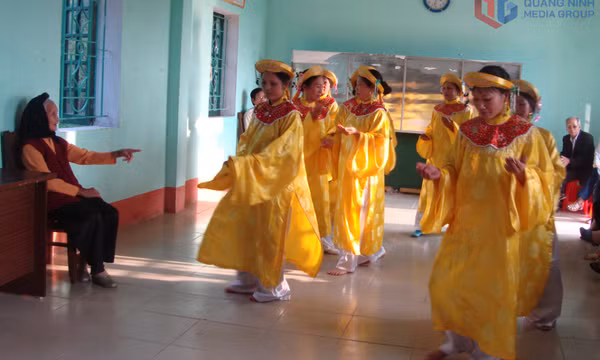 Hiệu quả của câu lạc bộ dân ca ở Đầm Hà