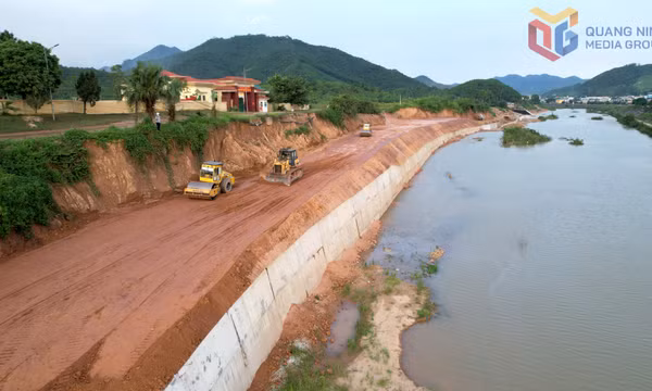 Tăng tốc đường tỉnh 330 