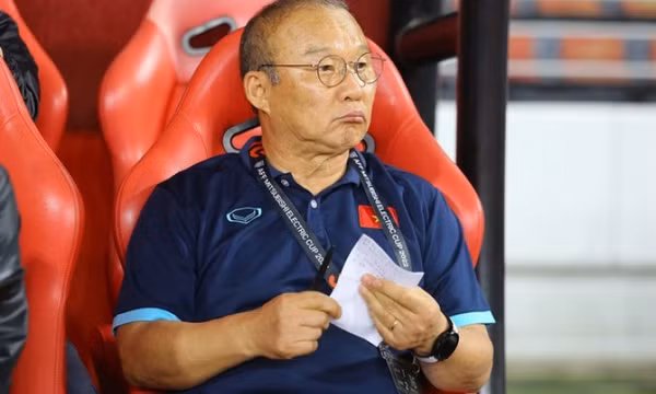 HLV Park Hang-seo dẫn dắt ĐT Malaysia?