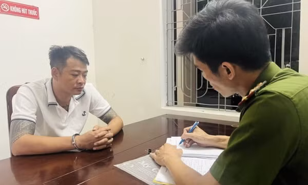 Làm giả giấy tờ xe Mercedes để cầm cố, lừa gần 1 tỷ đồng