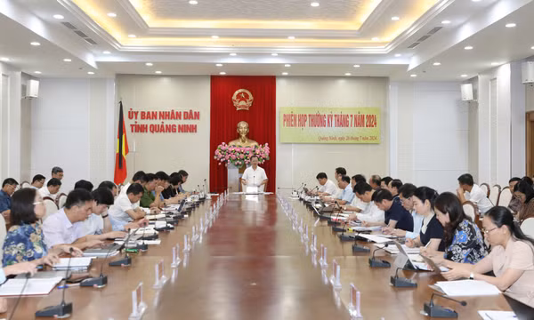 UBND tỉnh họp thường kỳ tháng 7