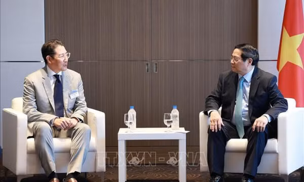 Thủ tướng Phạm Minh Chính tiếp các doanh nghiệp hàng đầu Hàn Quốc