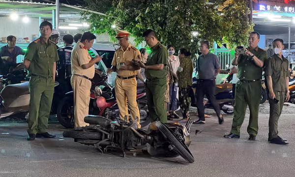 Ngã xe máy trượt dài dưới dốc cầu, người đàn ông tử vong tại chỗ