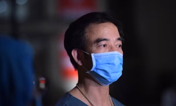 Cựu giám đốc Bệnh viện Bạch Mai Nguyễn Quang Tuấn xin thực hành tại bệnh viện, trở lại ngành y