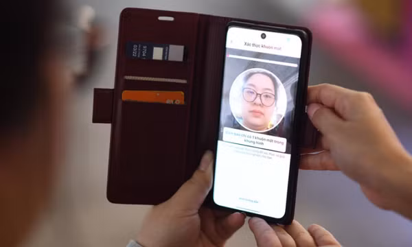 Không có chuyện nhân viên ngân hàng gọi hỗ trợ cài đặt sinh trắc học