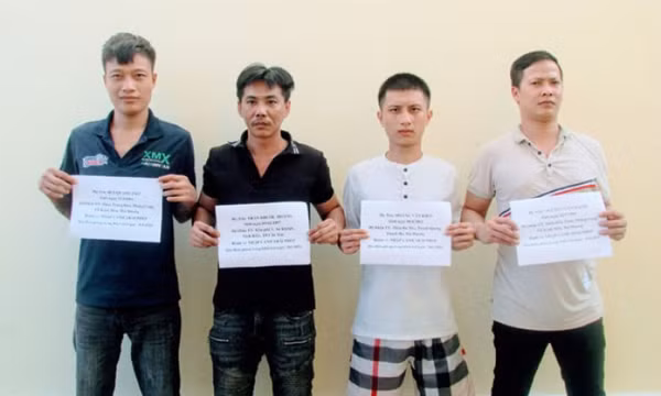 Bắt quả tang 4 đối tượng nhập cảnh trái phép qua biên giới ở Long An