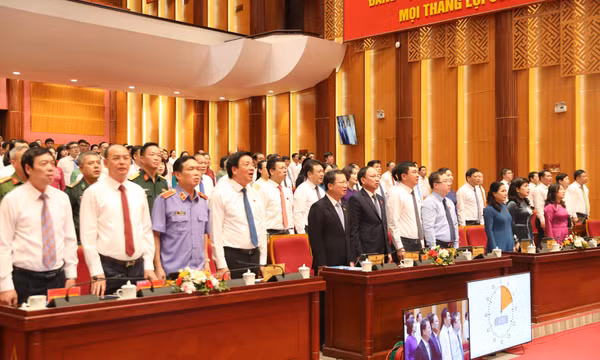 Khai mạc Kỳ họp thứ 19, HĐND tỉnh khoá XIV