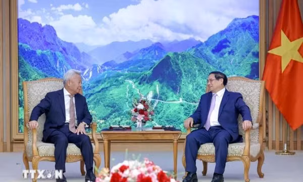 Thủ tướng Phạm Minh Chính tiếp Chủ tịch Ngân hàng Đầu tư Cơ sở hạ tầng Châu Á
