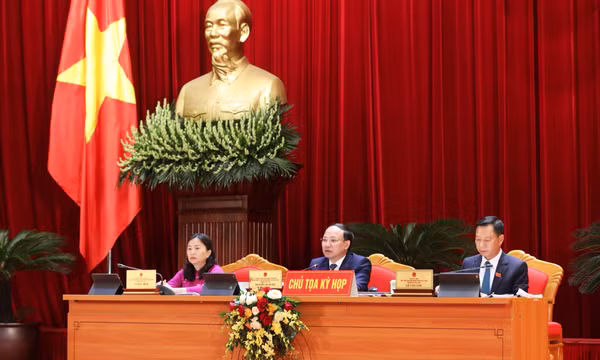 Chiều nay, HĐND tỉnh tiến hành chất vấn và trả lời chất vấn
