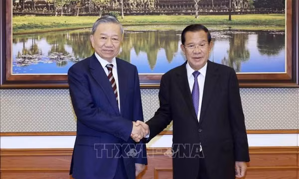 Chủ tịch nước Tô Lâm hội đàm cùng Chủ tịch Đảng CPP, Chủ tịch Thượng viện Hun Sen