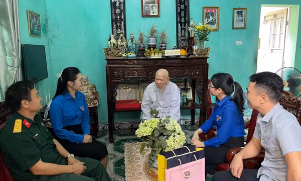 Tuổi trẻ tri ân