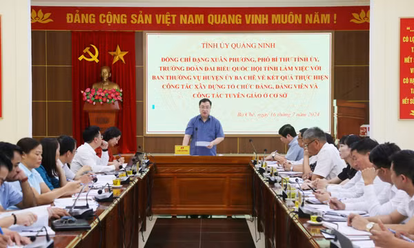 Phó Bí thư Tỉnh ủy Đặng Xuân Phương làm việc với Ban Thường vụ Huyện ủy Ba Chẽ