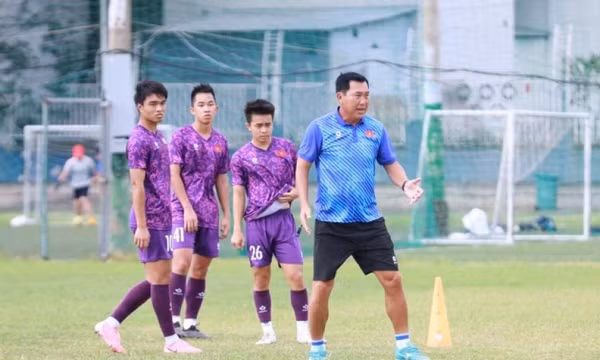 Chốt danh sách U19 Việt Nam sang Indonesia: Bất ngờ cầu thủ Việt kiều