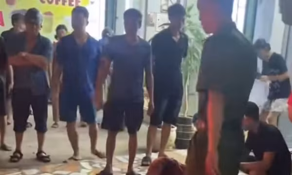Nữ công nhân ở Ninh Bình bị chồng dùng dao sát hại
