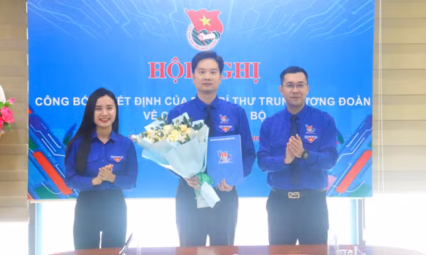 Công bố quyết định công nhận Phó Bí thư Tỉnh Đoàn Quảng Ninh
