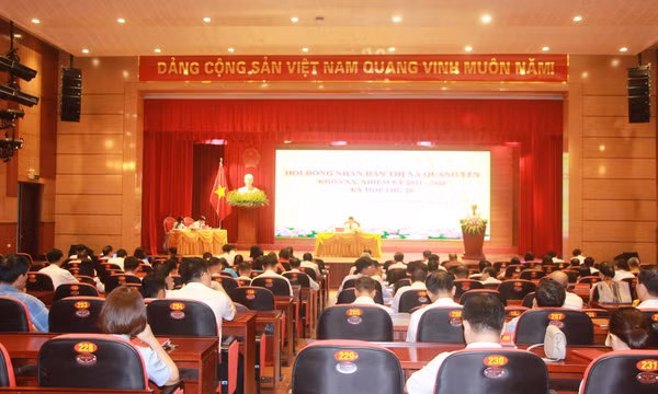 HĐND TX Quảng Yên thông qua 15 Nghị quyết