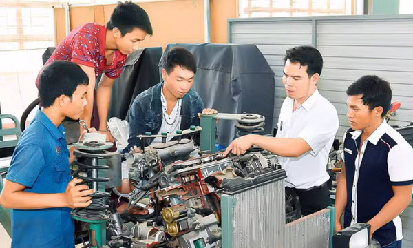 Chỉ thị của Ban Bí thư về đổi mới công tác đào tạo nghề cho lao động nông thôn