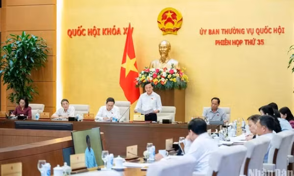 Nâng cao hiệu lực, hiệu quả hoạt động giám sát của Quốc hội