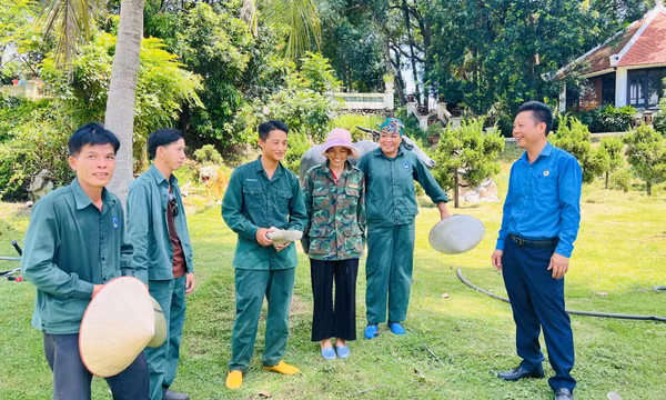 Lan tỏa những tấm gương cán bộ công đoàn tiêu biểu