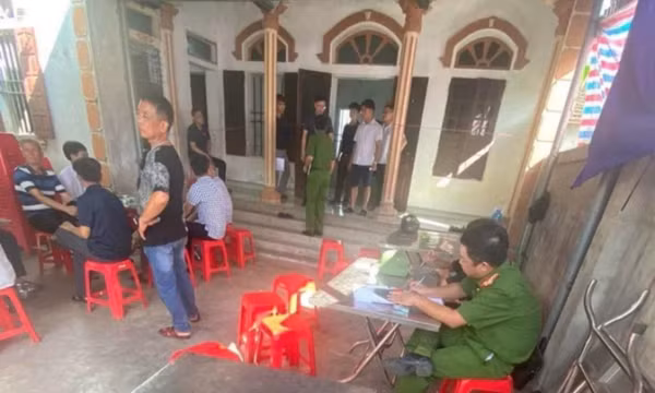 Người chồng có bệnh án tâm thần đâm vợ tử vong