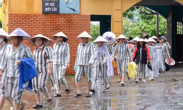 Từ 1-7, mỗi tháng phạm nhân được gọi video với người thân một lần không quá 10 phút