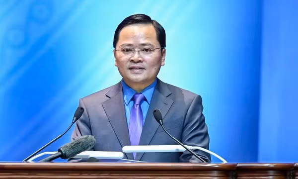 Đồng chí Nguyễn Anh Tuấn tái đắc cử chức Chủ tịch Tổng Liên đoàn Lao động Việt Nam khóa XIV