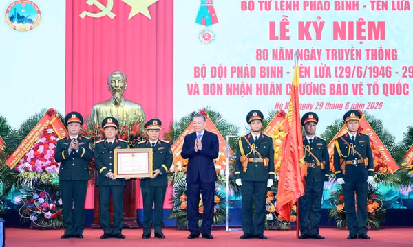 Xây dựng lực lượng Pháo binh-Tên lửa hiện đại, đáp ứng nhiệm vụ trong điều kiện mới