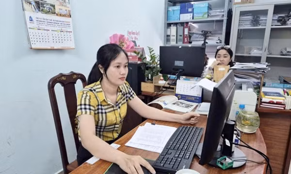 Chính phủ yêu cầu giải quyết chế độ cho người không chuyên trách cấp xã trước 30.6