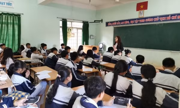 Học sinh lưu ban, năm sau có được miễn, giảm học phí?