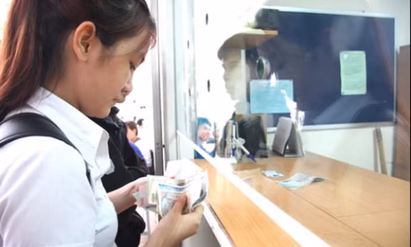 Sinh viên thôi học, hoàn trả tiền hỗ trợ học phí thế nào?