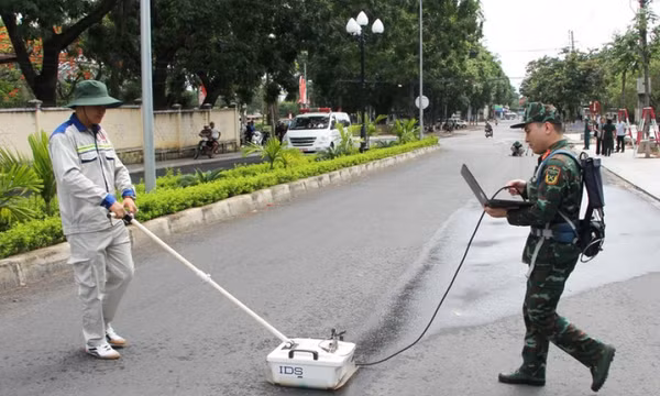 Radar xuyên đất của quân đội vào cuộc, đào 4 rãnh thăm dò tìm mộ tập thể liệt sĩ ở Kon Tum