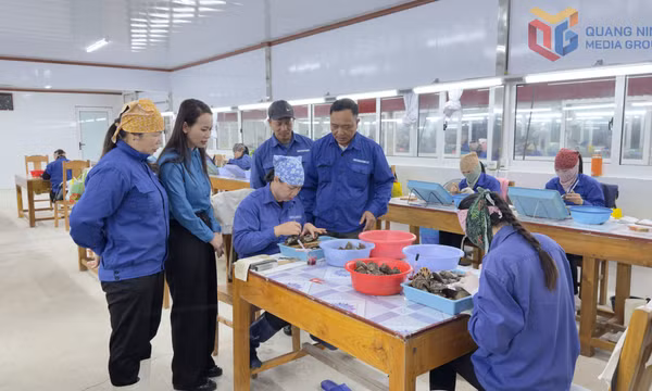 Đồng hành cùng người lao động
