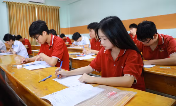 Hơn 20 nghìn sĩ tử Quảng Ninh chính thức bước vào Kỳ thi tốt nghiệp THPT năm 2026