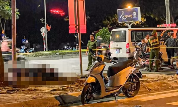 Hai vụ tai nạn trong đêm làm 3 người chết ở Hà Nội