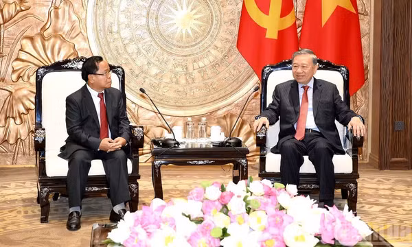 Tổng Bí thư, Chủ tịch nước Tô Lâm tiếp Phó Thủ tướng, Bộ trưởng Tư pháp Lào Khamphan Phommathat