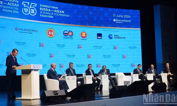 Thủ tướng Lê Minh Hưng chia sẻ định hướng hợp tác trọng tâm ASEAN-Nga