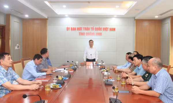 Gặp mặt Đoàn đại biểu dự Đại hội đại biểu toàn quốc Hội Cựu chiến binh Việt Nam lần thứ VIII