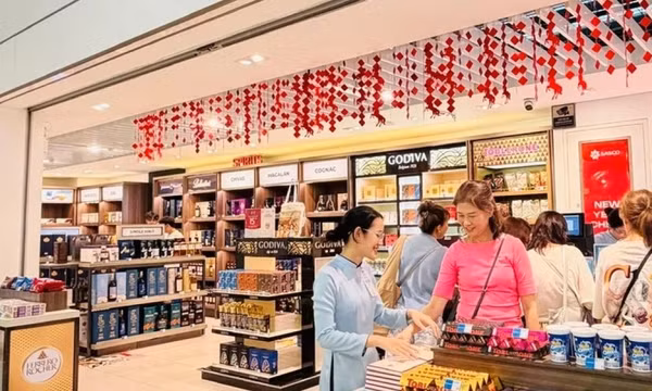Đón 120 triệu lượt khách/năm, sân bay Việt còn nhiều dư địa tăng nguồn thu dịch vụ