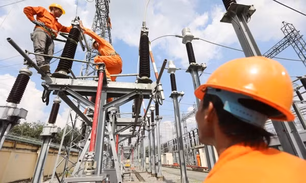 Bộ Công Thương đề xuất cơ chế giá mới với khách hàng dùng điện sinh hoạt
