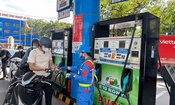 Các hãng xe lên tiếng về độ tương thích với xăng E10