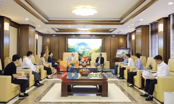 Bí thư Tỉnh ủy Quản Minh Cường tiếp xã giao Cố vấn đặc biệt Liên minh Nghị sĩ hữu nghị Nhật - Việt, tháng 6-2026
